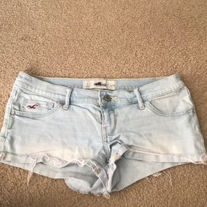 Hollister- Jean Shorts